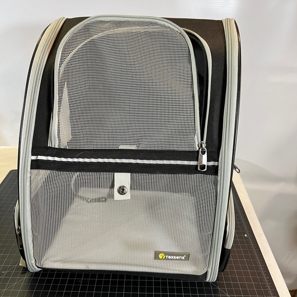 EUC Texsens pet backpack - Picture 1 of 9